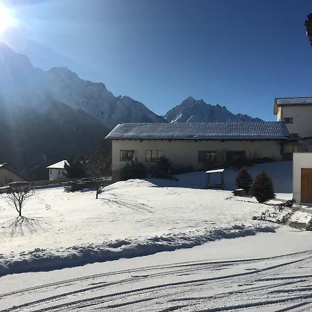 Ferienwohnung Rauchs شقة *